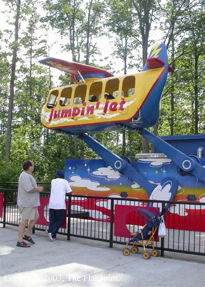 File:Mt. Olympus Theme Park - Zamperla Crazy Bus.jpg - Wikimedia